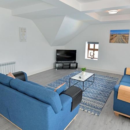 Pier House Luxury Apartment Dingle Exterior foto